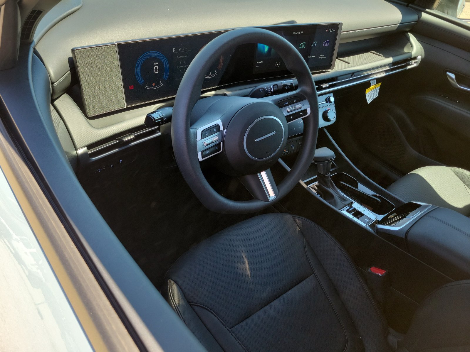 New 2026 Hyundai Santa Cruz SEL FWD image 6