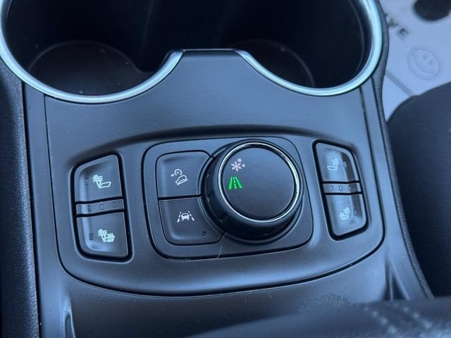 Used 2020 GMC Terrain SLT w/ Elevation Edition FWD image 19