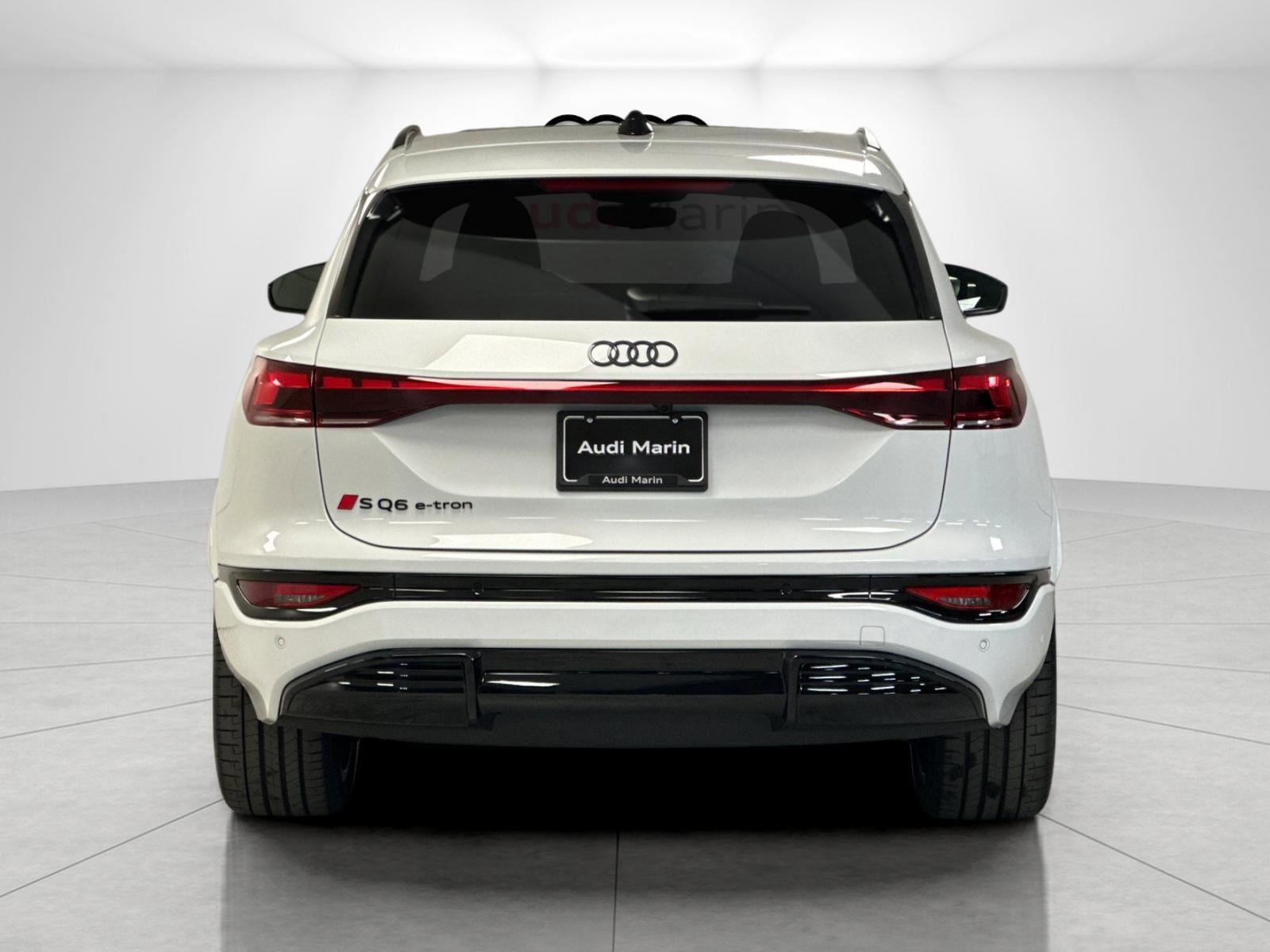 New 2027 Audi SQ6 e-tron Premium Plus AWD/4WD image 4