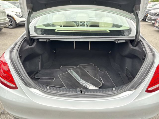 Used 2018 Mercedes-Benz C 300 4MATIC Sedan image 12