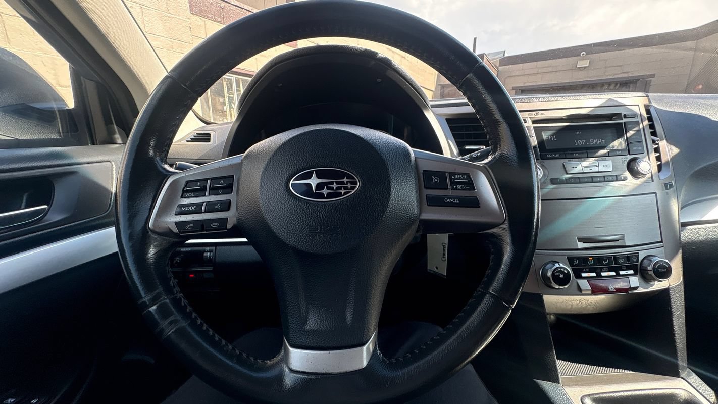 Used 2013 Subaru Outback 2.5i Premium AWD/4WD image 15