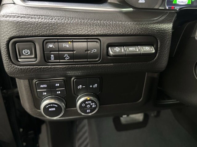 Used 2021 GMC Yukon Denali image 17