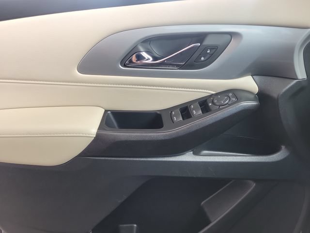 Used 2022 Chevrolet Traverse LS FWD image 20