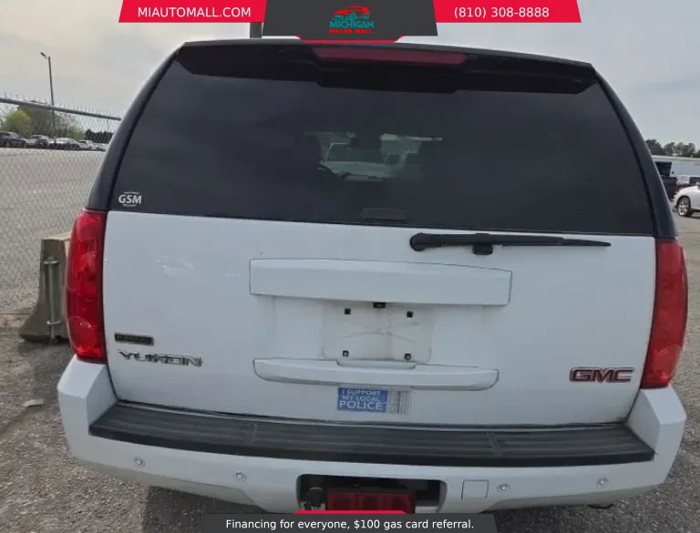 Used 2012 GMC Yukon SLT w/ SLT-2 Equipment Package AWD/4WD image 4