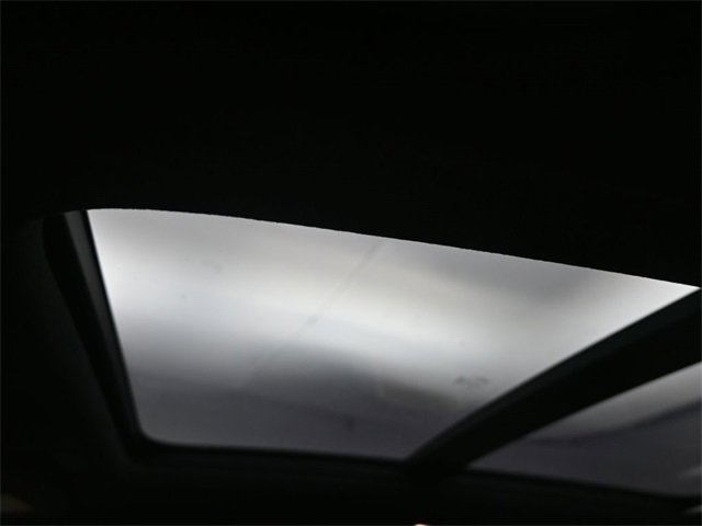 Used 2024 Volvo XC40 Recharge Plus w/ Protection Package Premier image 19