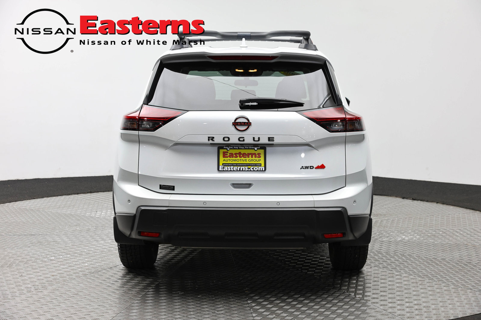 Used 2025 Nissan Rogue SV AWD/4WD image 6