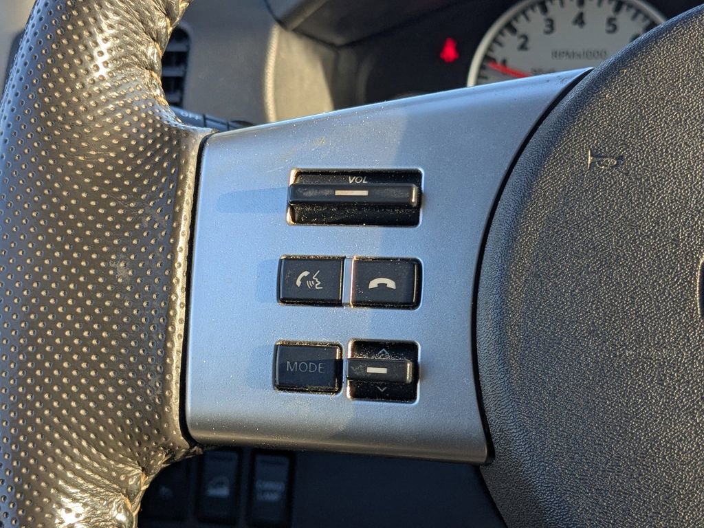 Used 2020 Nissan Frontier PRO-4X w/ Pro-4x Utility Package image 23