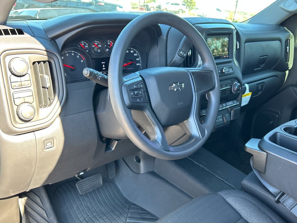 New 2026 Chevrolet Silverado 1500 Custom Trail Boss w/ LPO, Dark Essentials Package AWD/4WD image 7