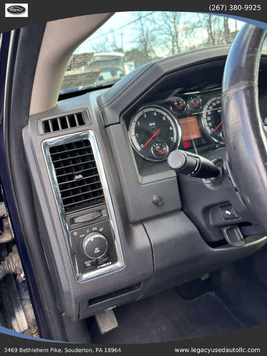 Used 2012 RAM 1500 Laramie AWD/4WD image 33