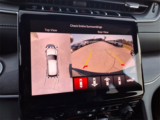 New 2025 Jeep Grand Cherokee L Limited w/ Luxury Tech Group II image 29