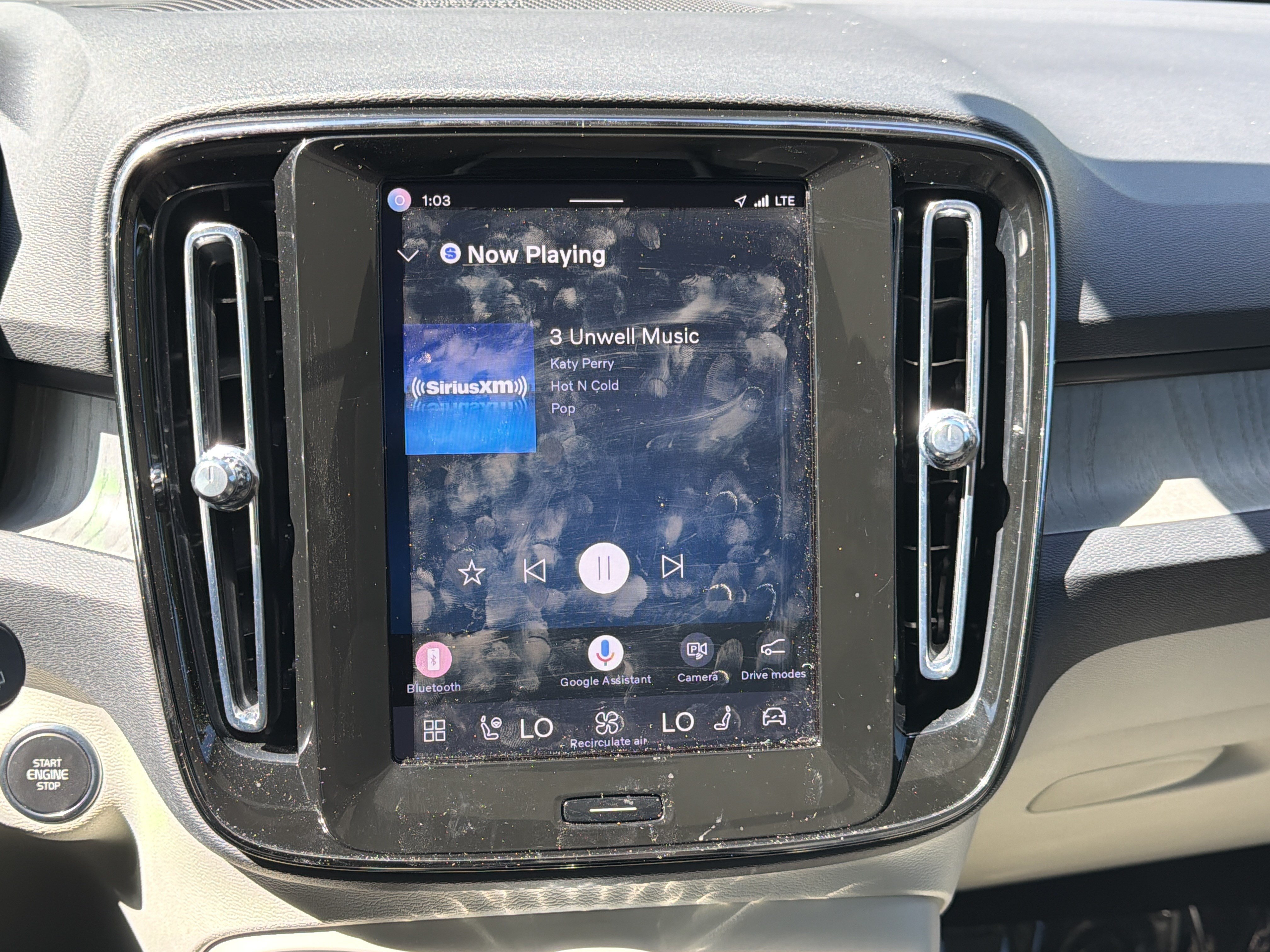 Certified 2024 Volvo XC40 B5 Ultimate w/ Protection Package Premier AWD/4WD image 23