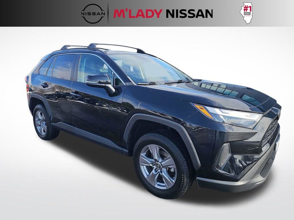 Used 2022 Toyota RAV4 XLE w/ Convenience Package image 4