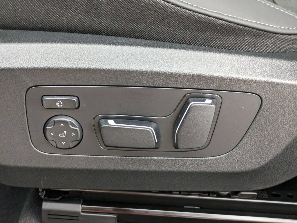 New 2025 BMW X3 xDrive30 AWD/4WD image 13