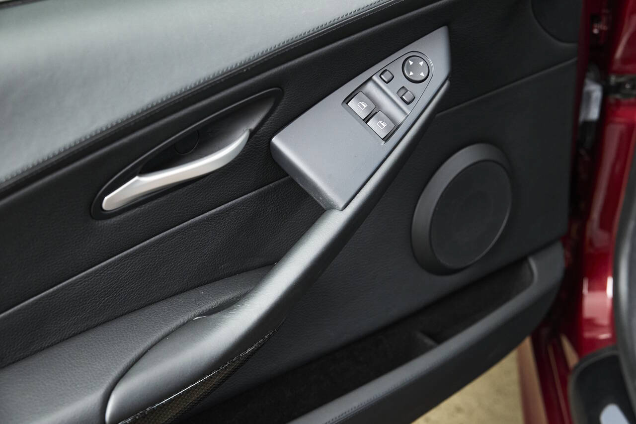 Used 2006 BMW M6 Coupe RWD image 93