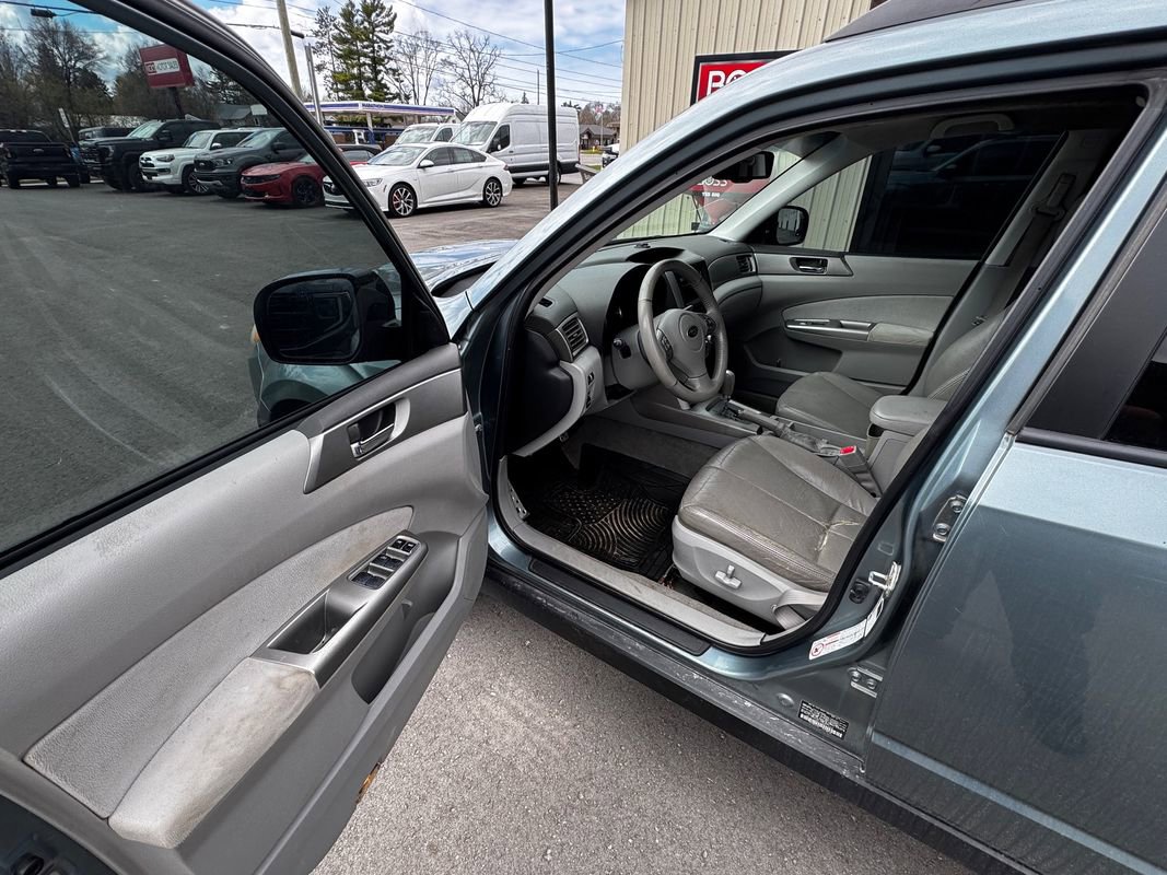 Used 2010 Subaru Forester 2.5XT Limited AWD/4WD image 10