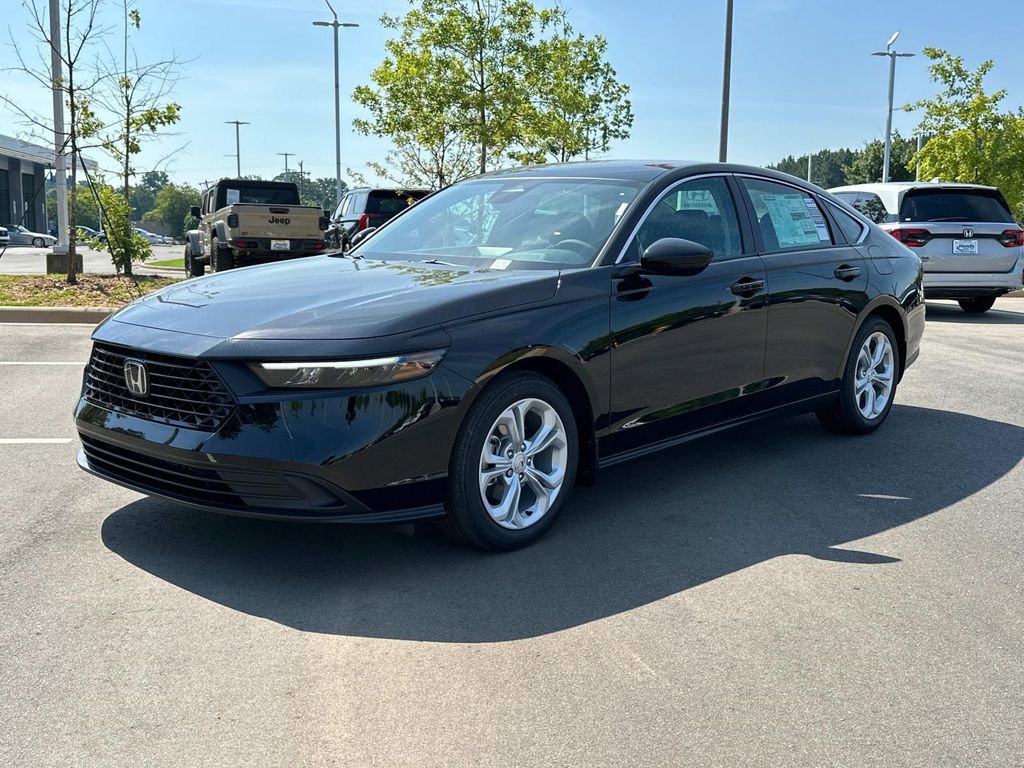 Used 2025 Honda Accord LX image 3