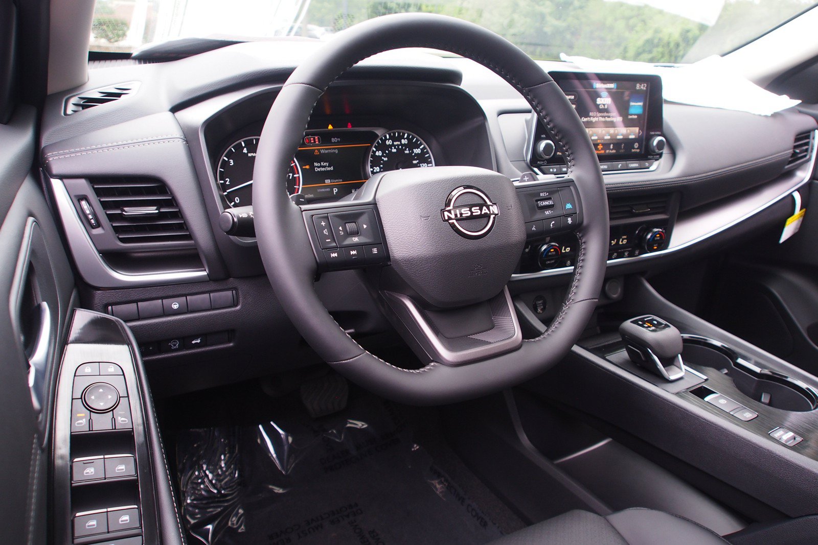 New 2026 Nissan Rogue Dark Armor FWD image 15