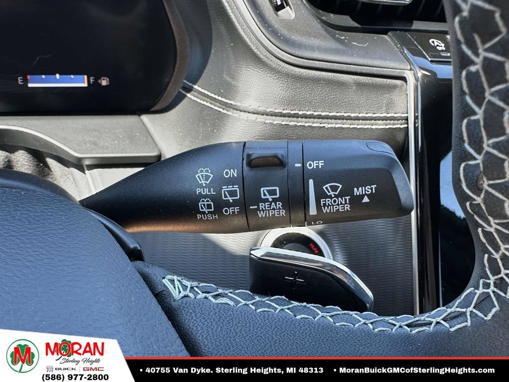 Used 2023 Jeep Grand Cherokee Altitude AWD/4WD image 30