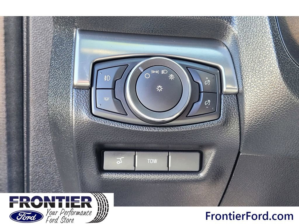 Used 2018 Ford Explorer XLT w/ Equipment Group 202A image 17