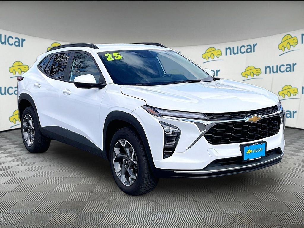 Used 2025 Chevrolet Trax LT w/ LT Convenience Package