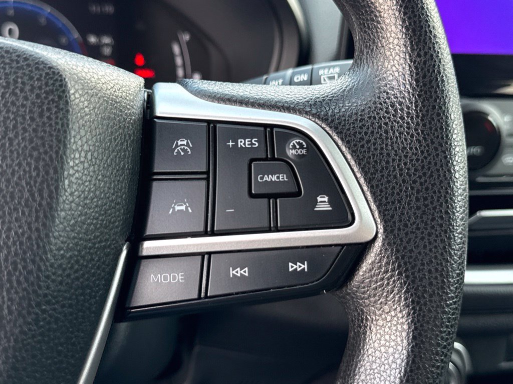 Certified 2025 Toyota Grand Highlander FWD image 25