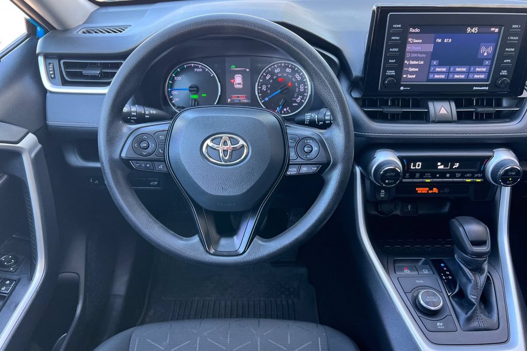 Certified 2021 Toyota RAV4 XLE w/ Convenience Package AWD/4WD image 16