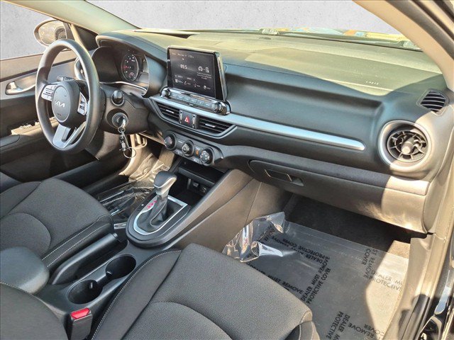 Used 2024 Kia Forte LXS w/ LXS Technology Package FWD image 20