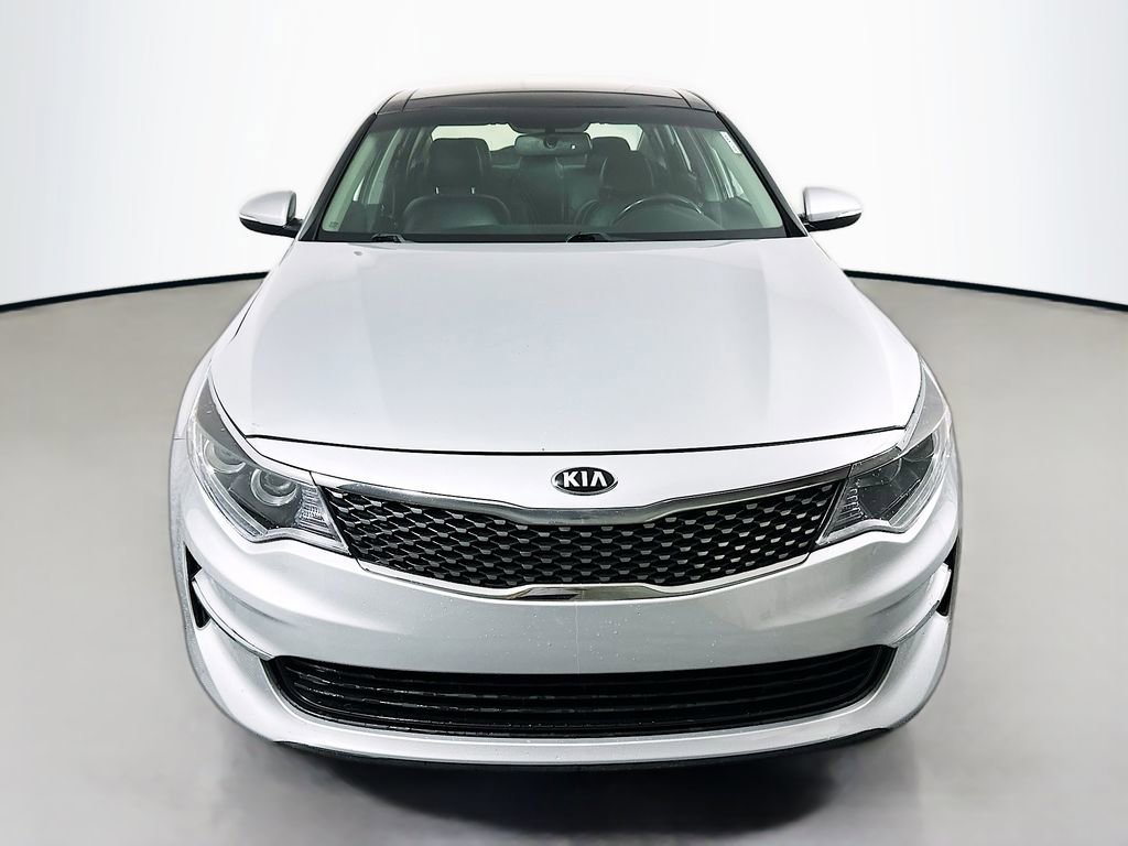 Used 2018 Kia Optima EX w/ Premium Package FWD image 2