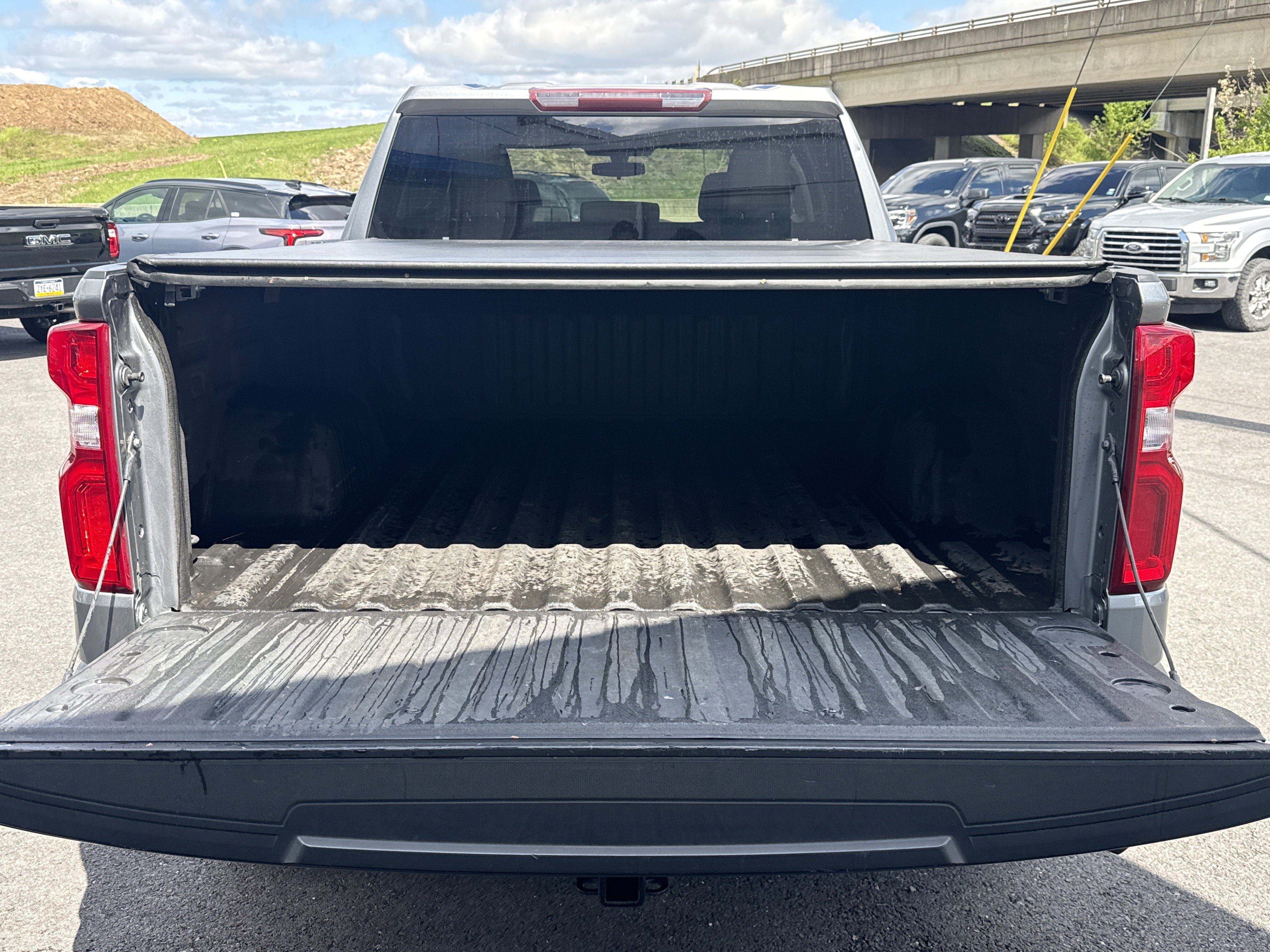 Used 2019 Chevrolet Silverado 1500 Custom w/ Custom Value Package image 5