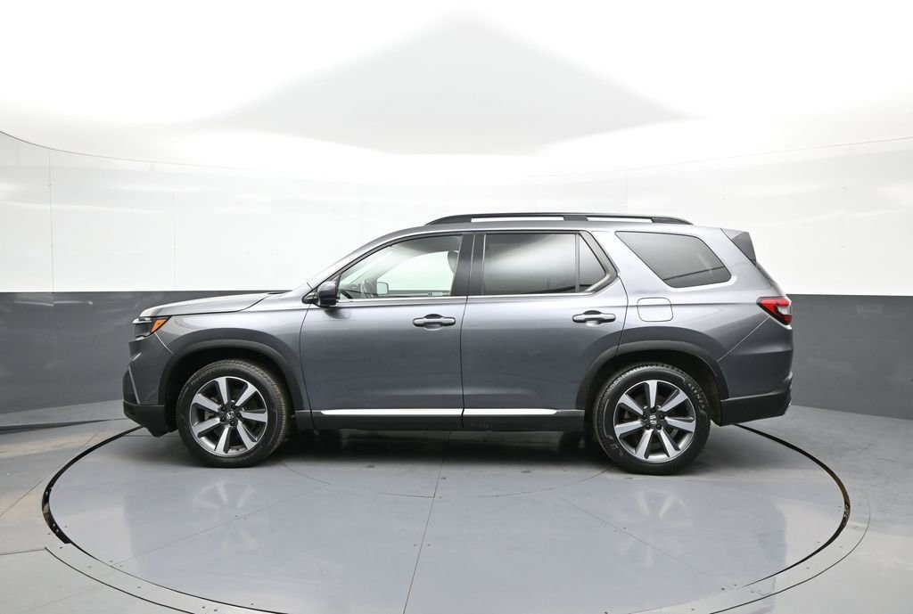 Used 2023 Honda Pilot Touring image 9