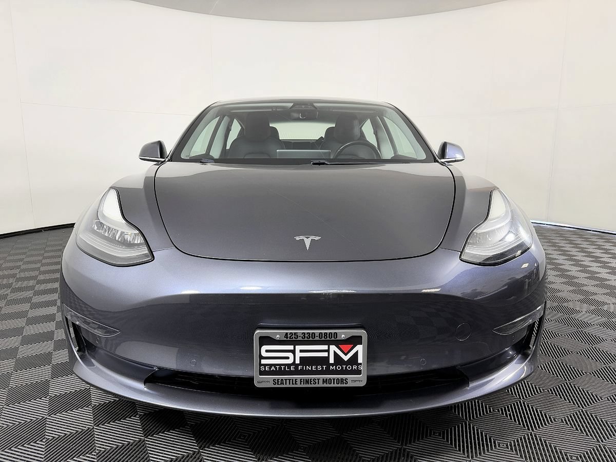 Used 2018 Tesla Model 3 Long Range RWD image 4