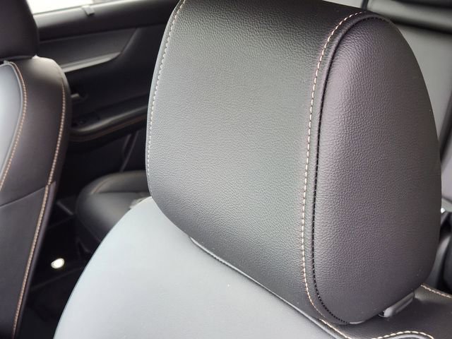 Used 2025 MAZDA CX-70 Plug-In Hybrid w/ Premium Pkg image 13