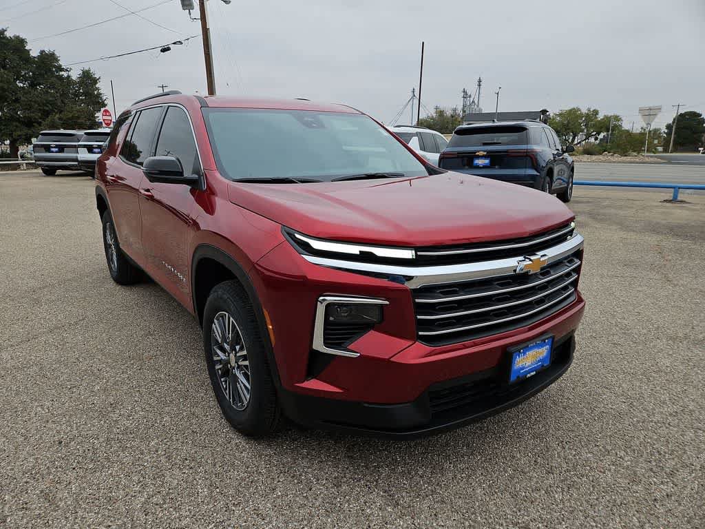 Used 2026 Chevrolet Traverse LT w/ Driver Confidence Package FWD video 2