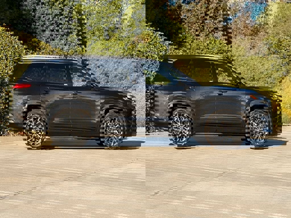 Certified 2024 Lexus TX 350 AWD w/ Captains Chair Package image 12