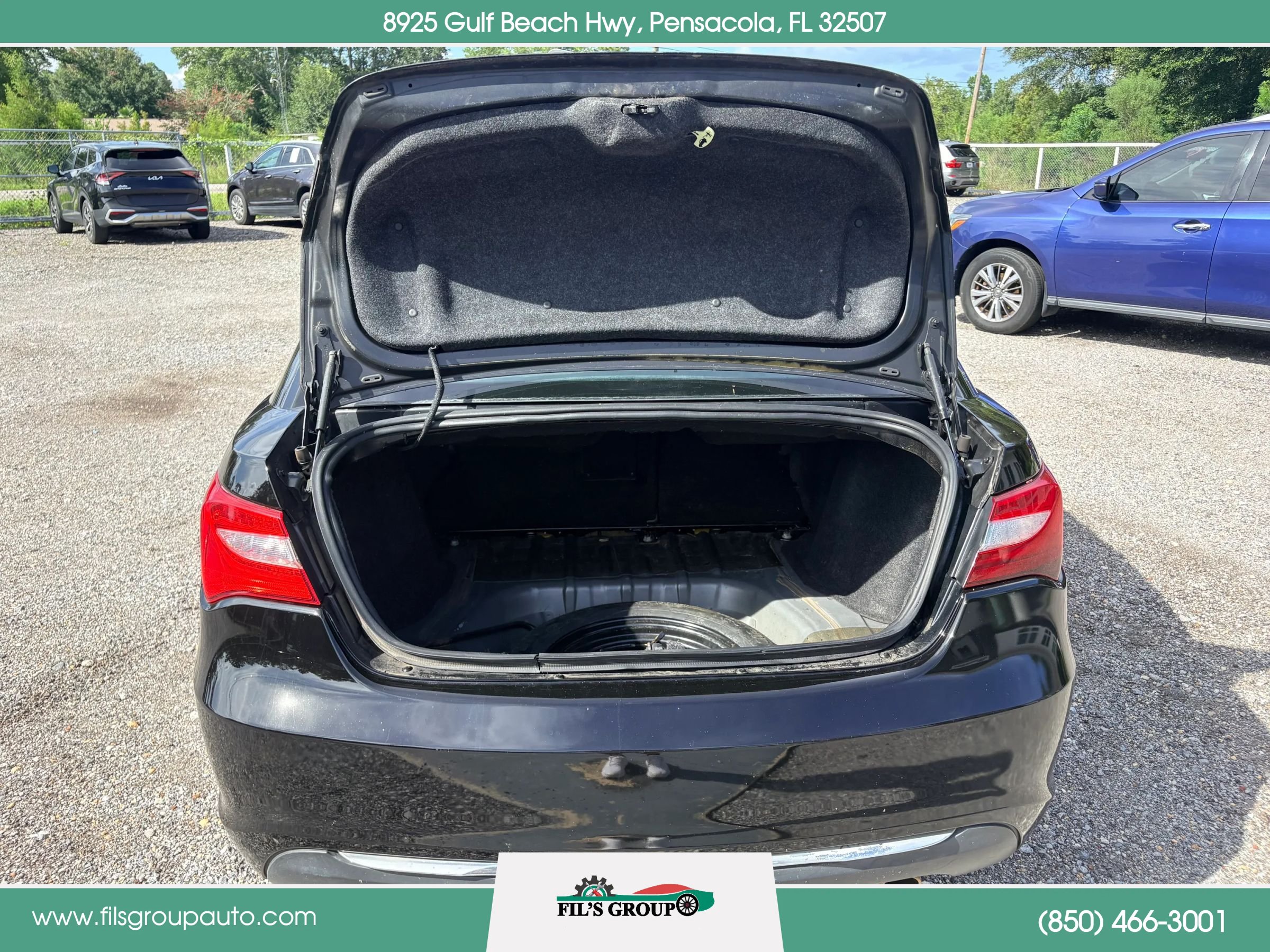 Used 2014 Chrysler 200 Limited FWD image 16