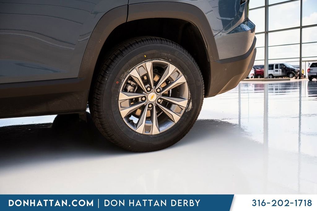 Used 2025 Chevrolet Equinox LT FWD image 37