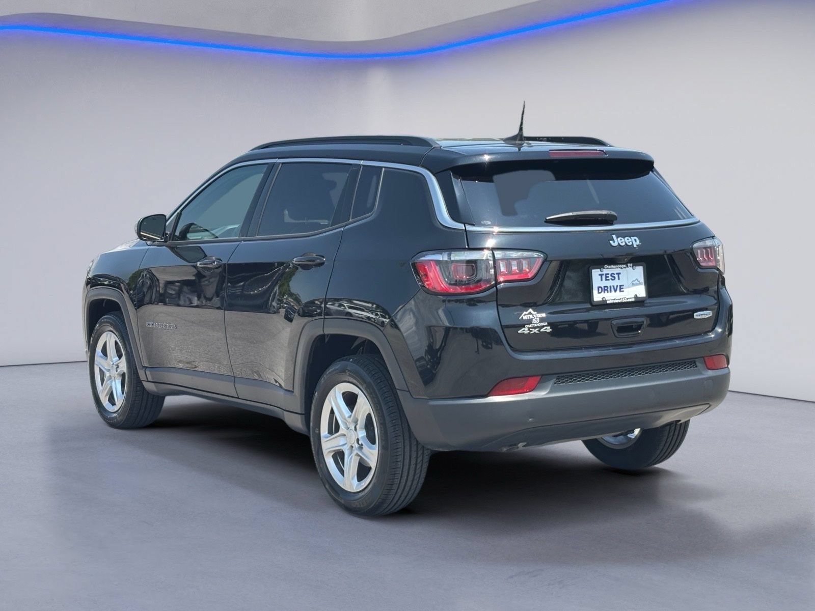 Used 2023 Jeep Compass Latitude w/ Convenience Group AWD/4WD image 6