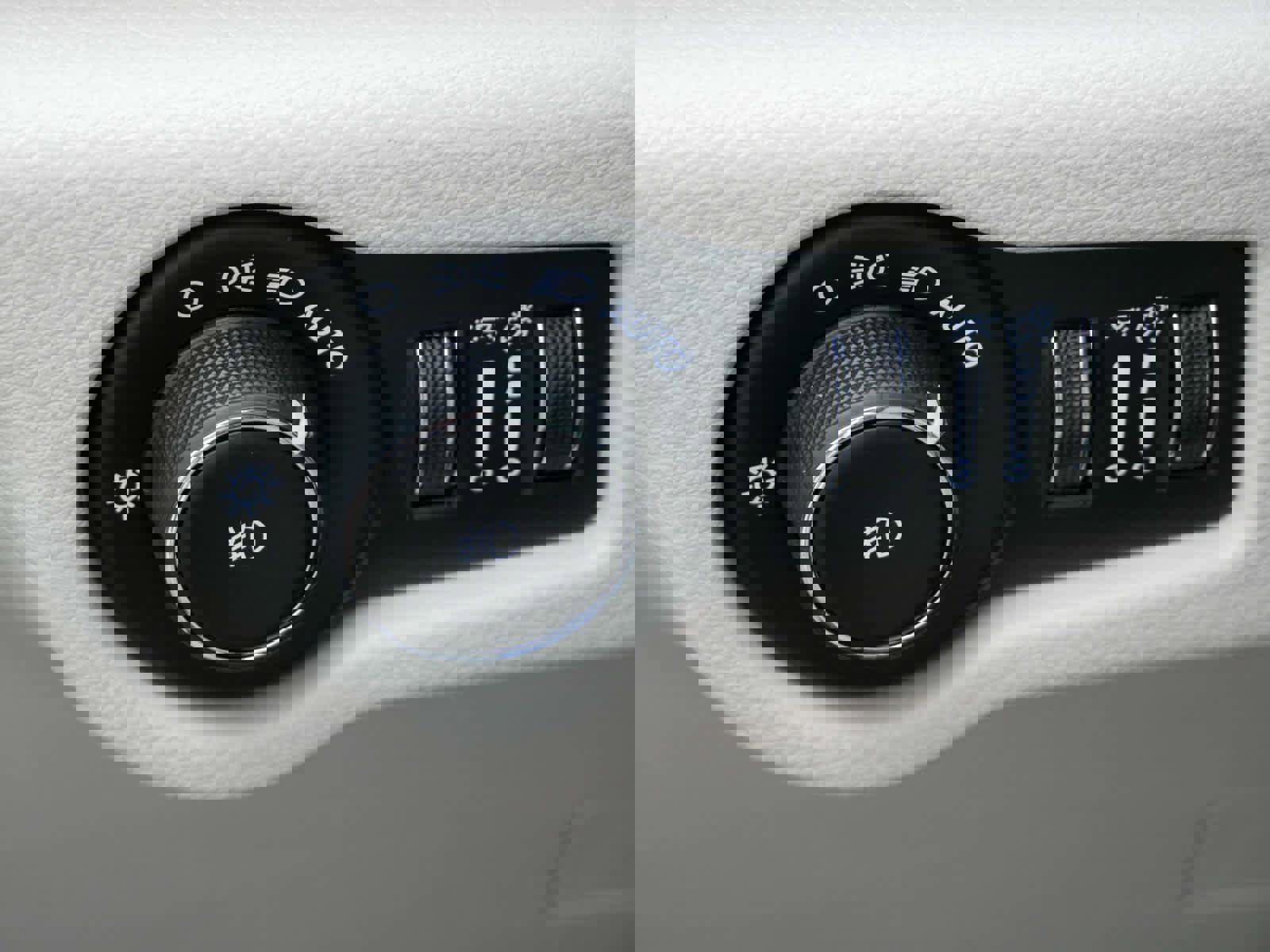 Used 2019 Chrysler Pacifica Touring-L w/ Advanced Safetytec Group image 19