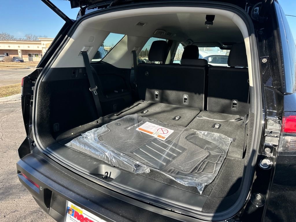 New 2026 Nissan Pathfinder SV image 35