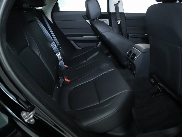 Used 2018 Jaguar XF Premium image 28