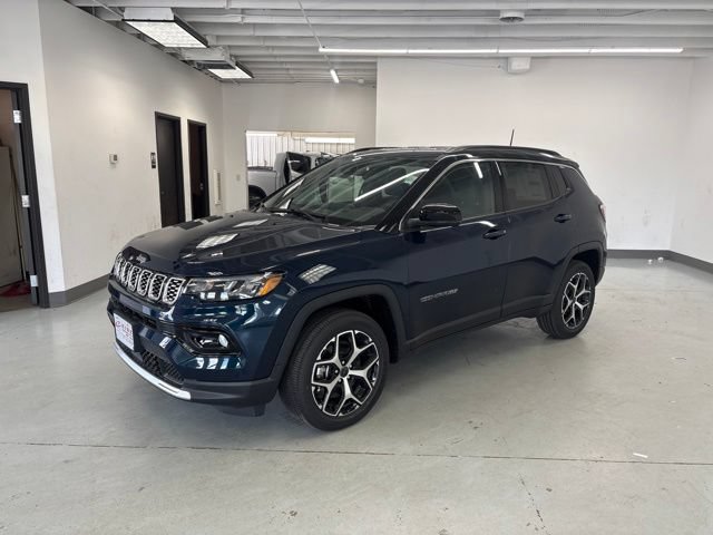 New 2026 Jeep Compass Limited AWD/4WD image 3