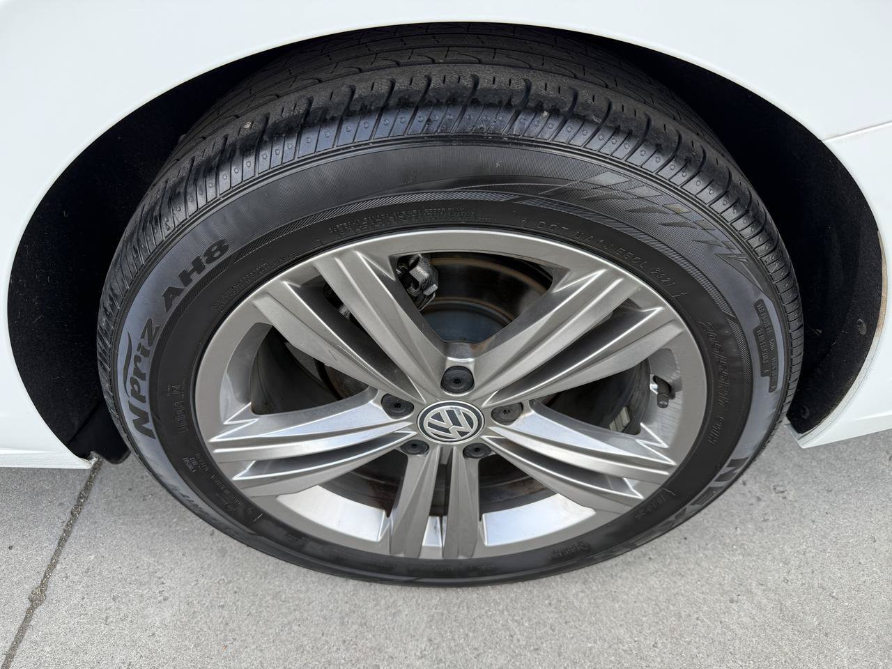 Used 2021 Volkswagen Jetta R-Line FWD image 48