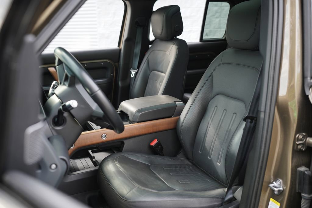 Used 2022 Land Rover Defender 110 X image 23