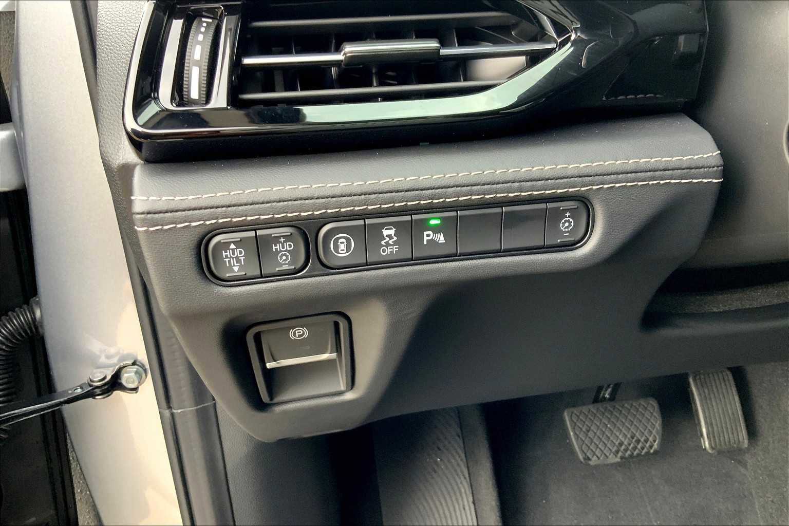 New 2026 Acura MDX SH-AWD w/ Advance Package image 15