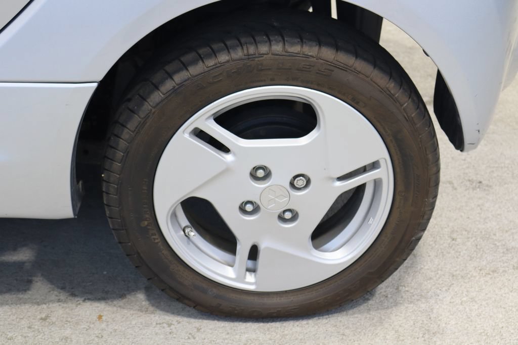 Used 2012 Mitsubishi i RWD image 31