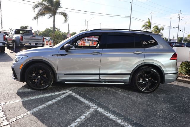 Used 2023 Volkswagen Tiguan SE R-Line FWD image 4