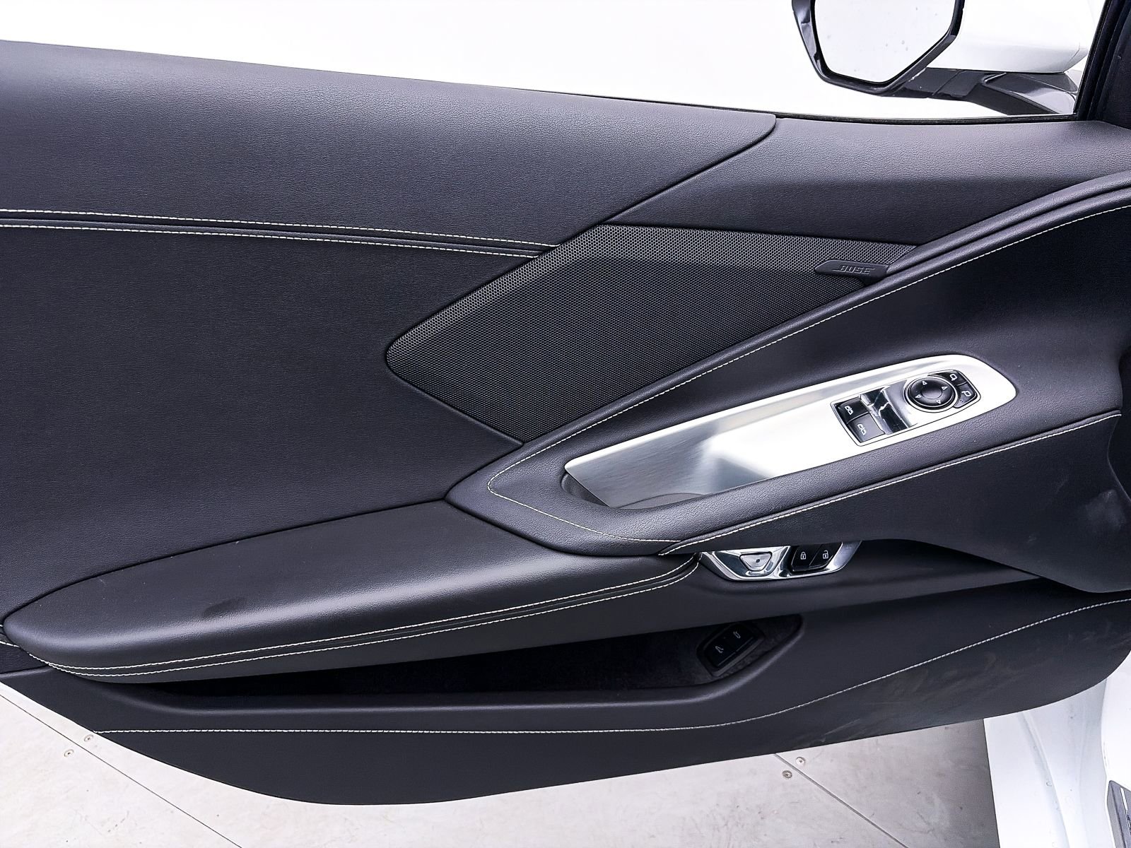 Used 2021 Chevrolet Corvette Stingray Coupe w/ Engine Appearance Package image 17