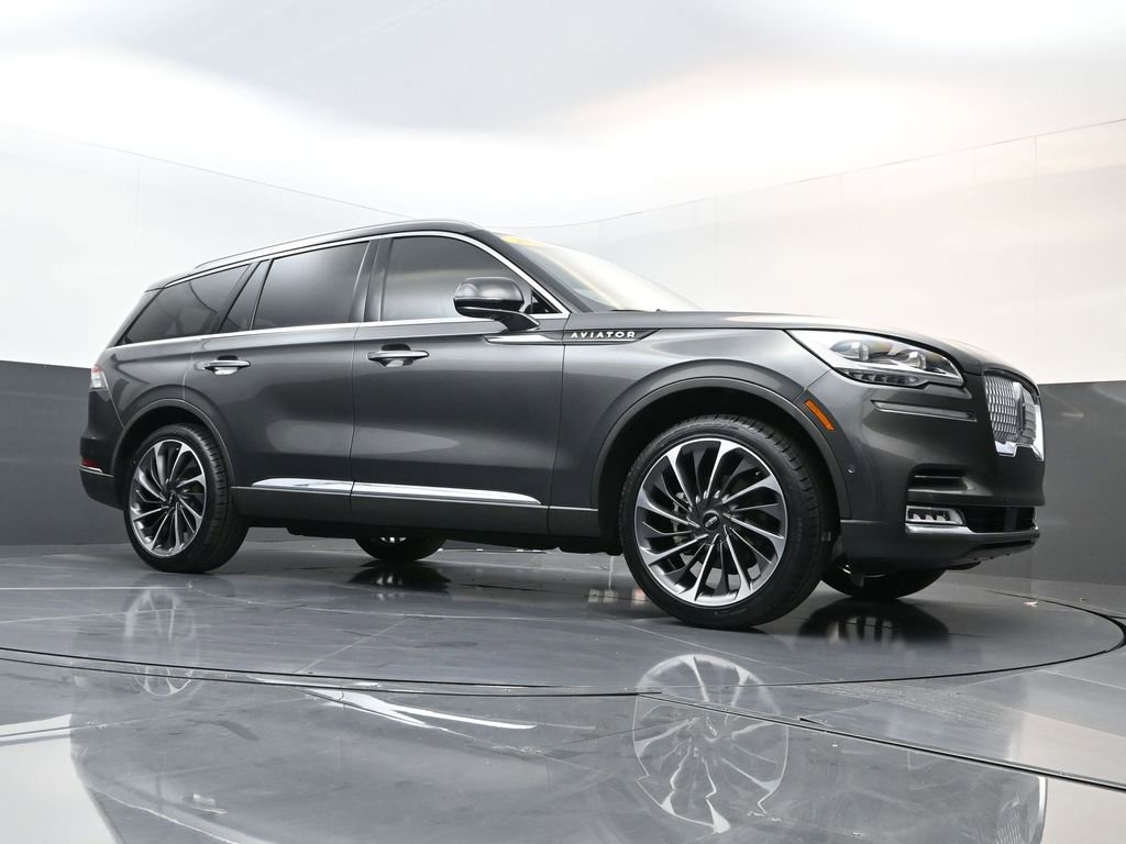 Used 2020 Lincoln Aviator Reserve w/ Equipment Group 202A image 22