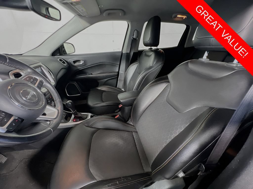 Used 2018 Jeep Compass Latitude w/ Popular Equipment Group AWD/4WD image 11