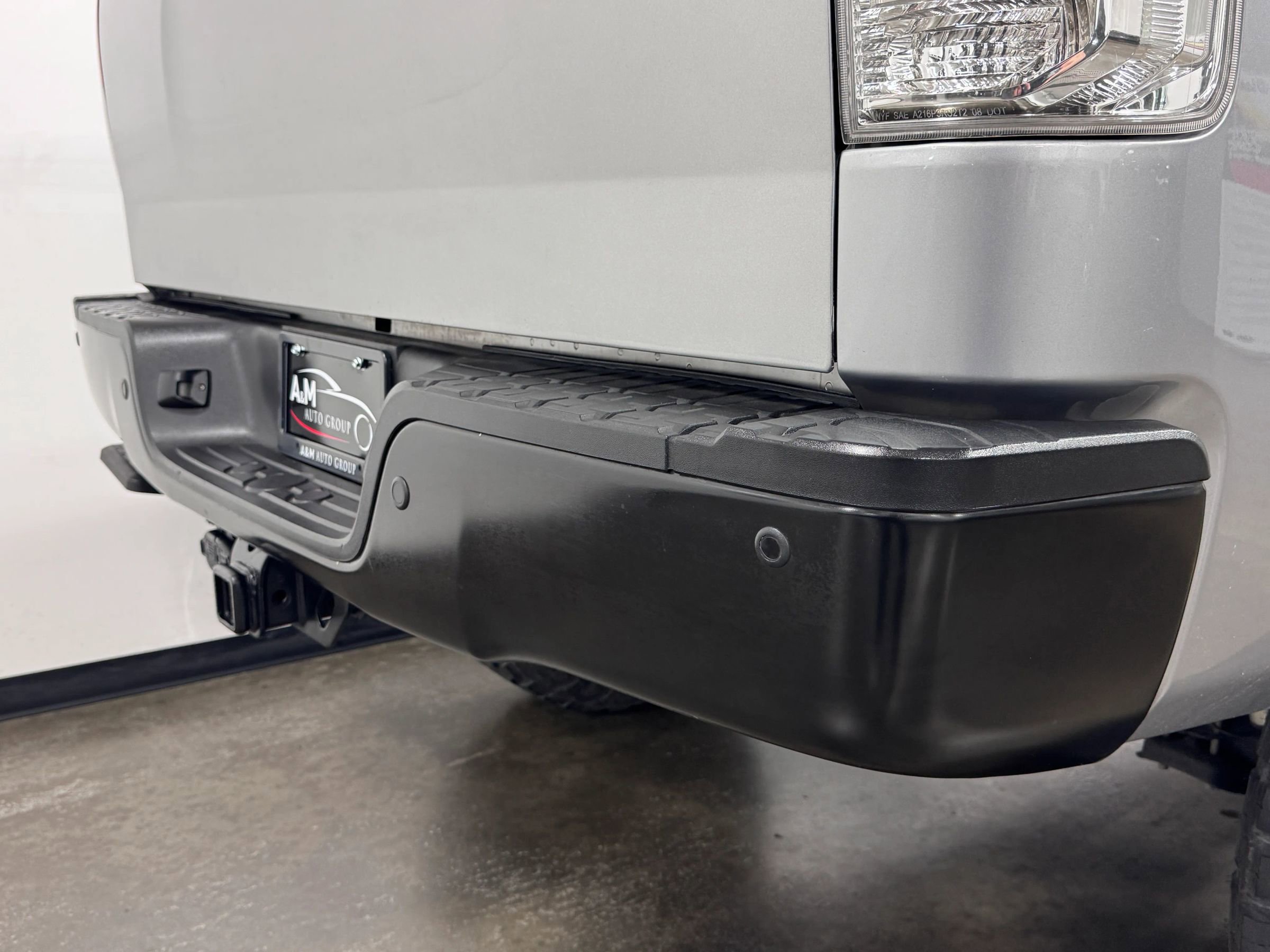 Used 2010 Toyota Tundra Limited AWD/4WD image 26